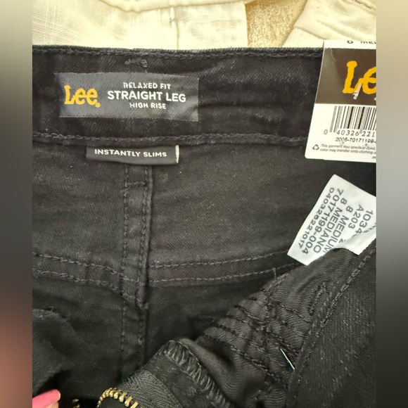 🍁 BLACK FRIDAY DEALS!🦃 NWT Women's Lee Relaxed Fit Straight Leg Black Jeans - Picture 6 of 10